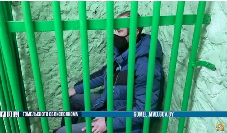 В Гомеле участник акций протеста хранил у себя дома марихуану