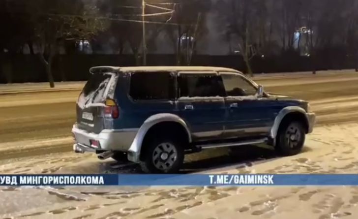 В Минске автомобиль Mitsubishi сбил пенсионера: ГАИ обратилась к водителям и пешеходам