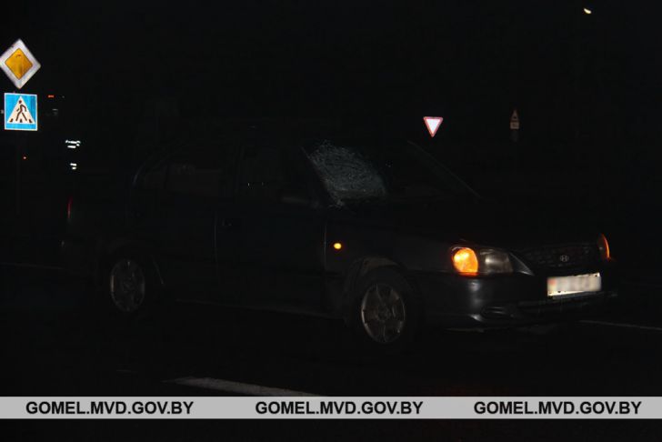 Соблюдение ПДД и фликеры не спасли жизнь: в Гомельском районе пешеход погиб при наезде легковушки Соблюдение ПДД и фликеры не спасли жизнь: в Гомельском районе пешеход погиб при наезде легковушки