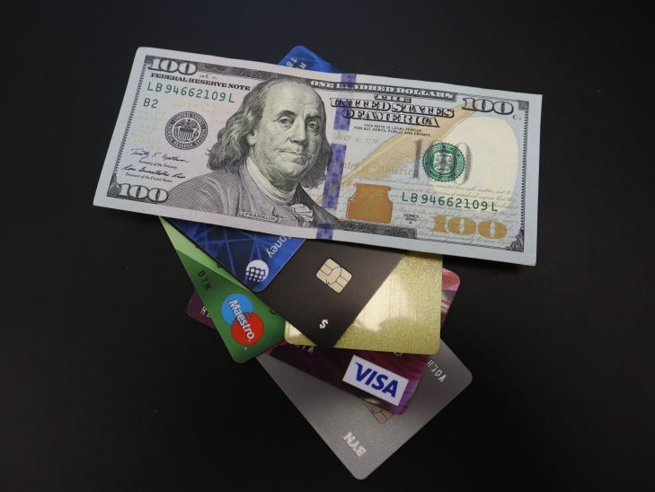 Мошенники лишили жителя Новолукомля более 42 тысяч рублей. Они действовали по «классической» схеме