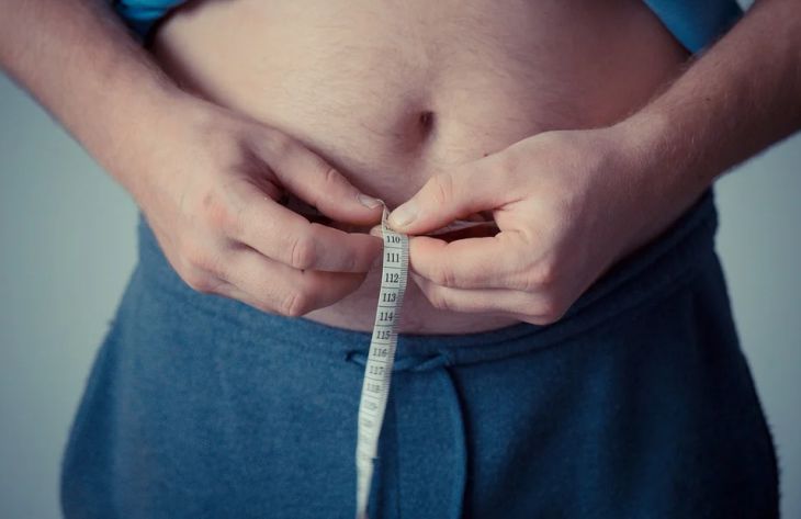 Ученые назвали самый простой способ борьбы с лишними килограммами