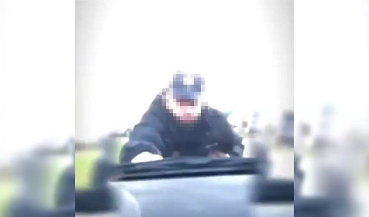 В Гродно водитель провез сотрудника милиции на капоте и скрылся. Его нашли