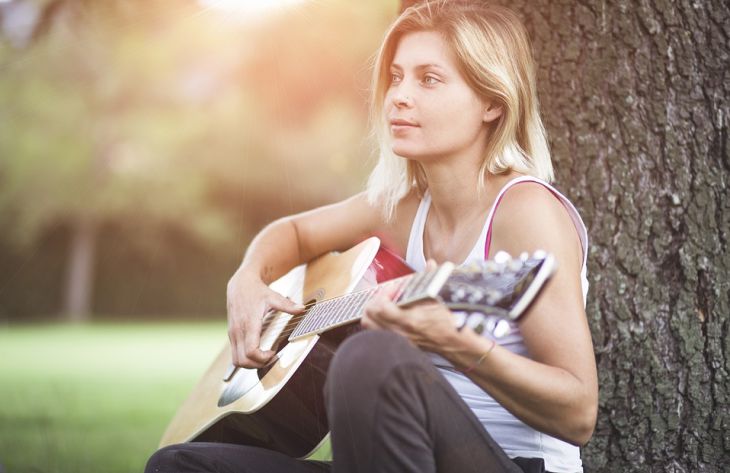 Какие неожиданные хобби помогут стать умнее: психологи назвали лучшие варианты