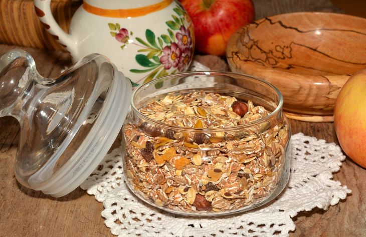 Как улучшить кожу с помощью овсянки: специалисты назвали 4 простых способа