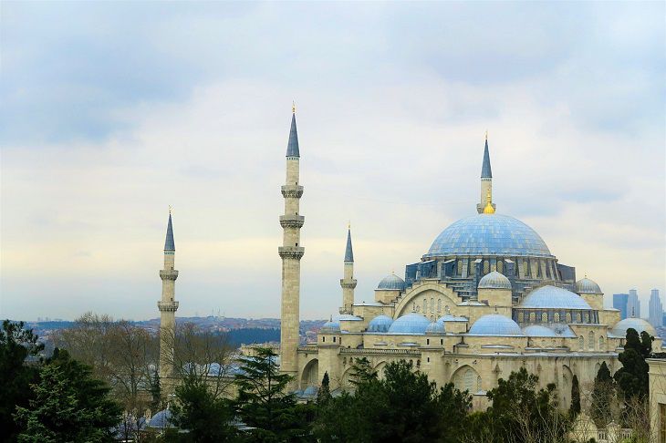 Туристам на заметку: Турция вводит непрерывный комендантский час с 31 декабря по 4 января