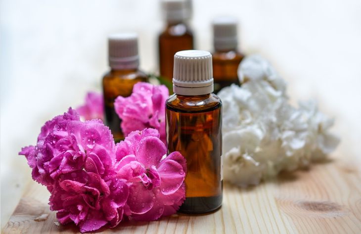 Какие эфирные масла помогут сохранить красоту зимой