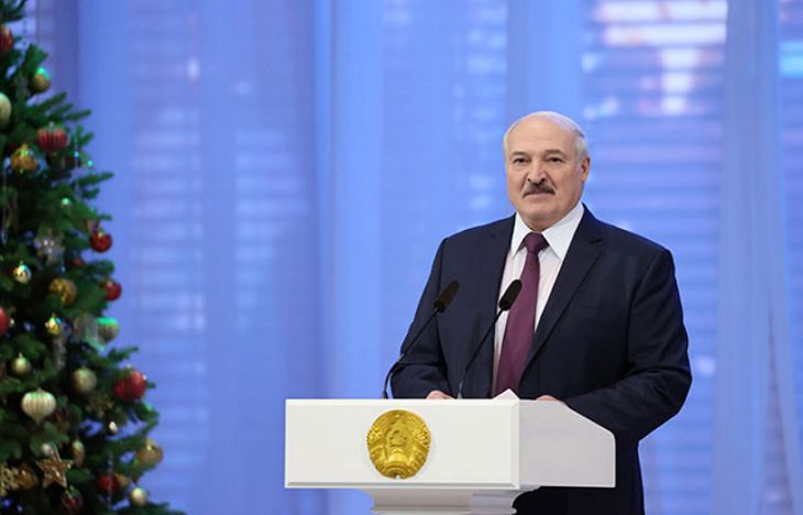 Лукашенко – ОМОНу: если бы люди в погонах зря ели хлеб и дрогнули, то мы сегодня жили бы в другой стране