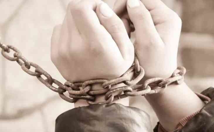 В Швеции женщина почти 30 лет держала взаперти сына