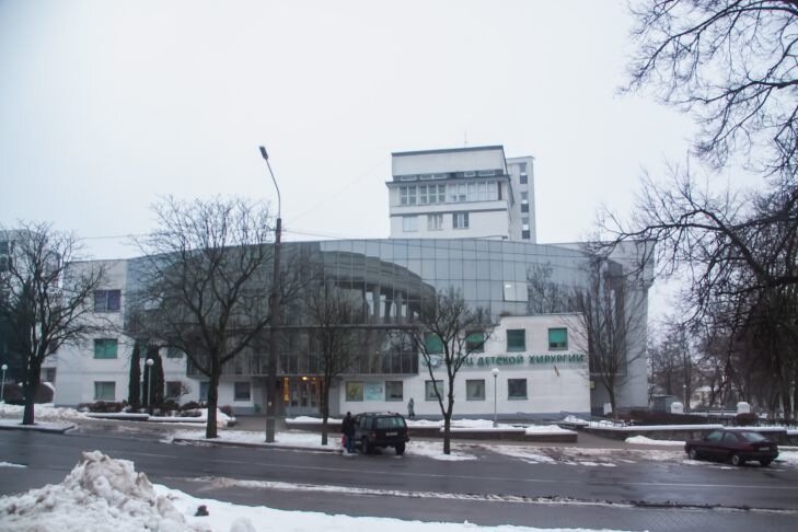 В Беларуси врачи спасли малыша с огромной опухолью