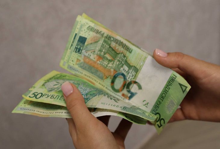 На что белорусские власти собираются тратить деньги в 2021 году