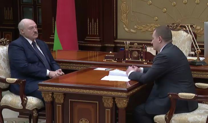 Лукашенко оценил перспективы роста экономики Беларуси: Надеяться, что будущий год у нас будет хороший, нельзя. Вы видите, что у нас происходит