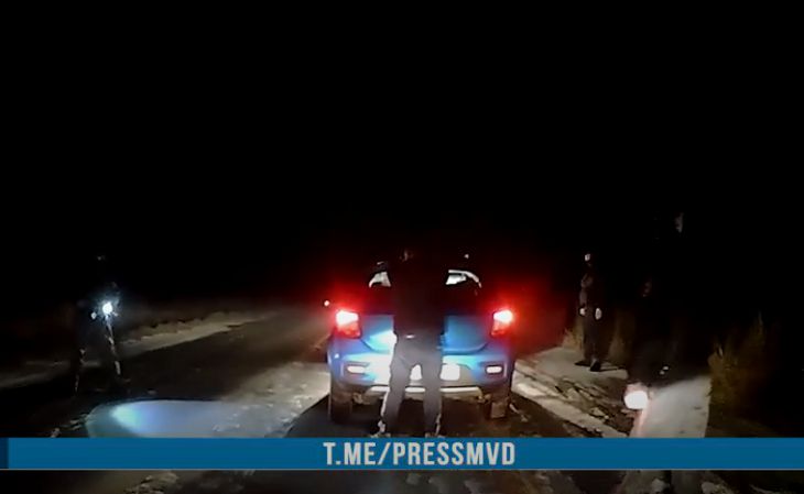 Пистолеты, шприцы и полкило наркотиков. Под Могилевом задержали трех закладчиков