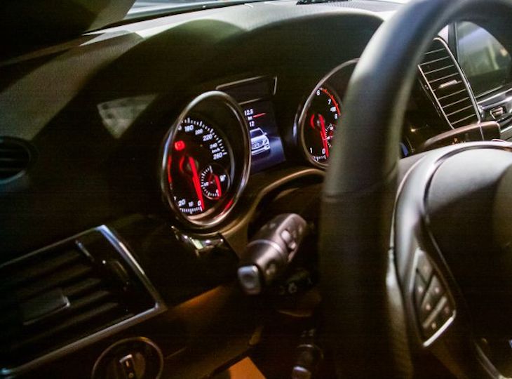 автомобиль