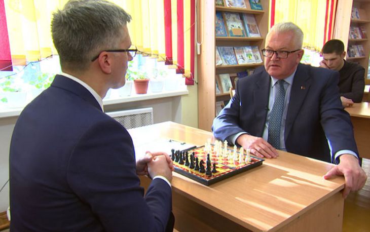 В Минобразования рассказали, как будут повышать зарплату педагогам