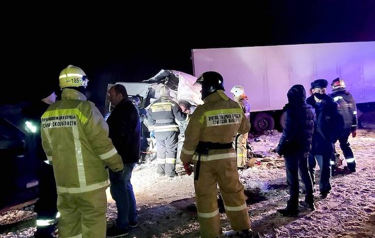 В Самарской области в ДТП с автобусом погибли 12 человек дтп