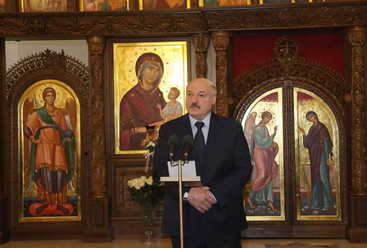 «Пока не поздно»: Лукашенко призвал белорусов задуматься о будущем «Пока не поздно»: Лукашенко призвал белорусов задуматься о будущем