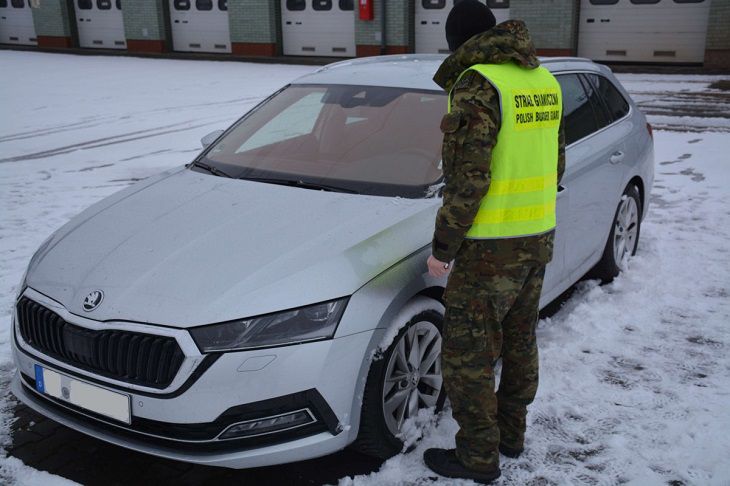 Французы прорывались в Беларусь на угнанной в Германии машине