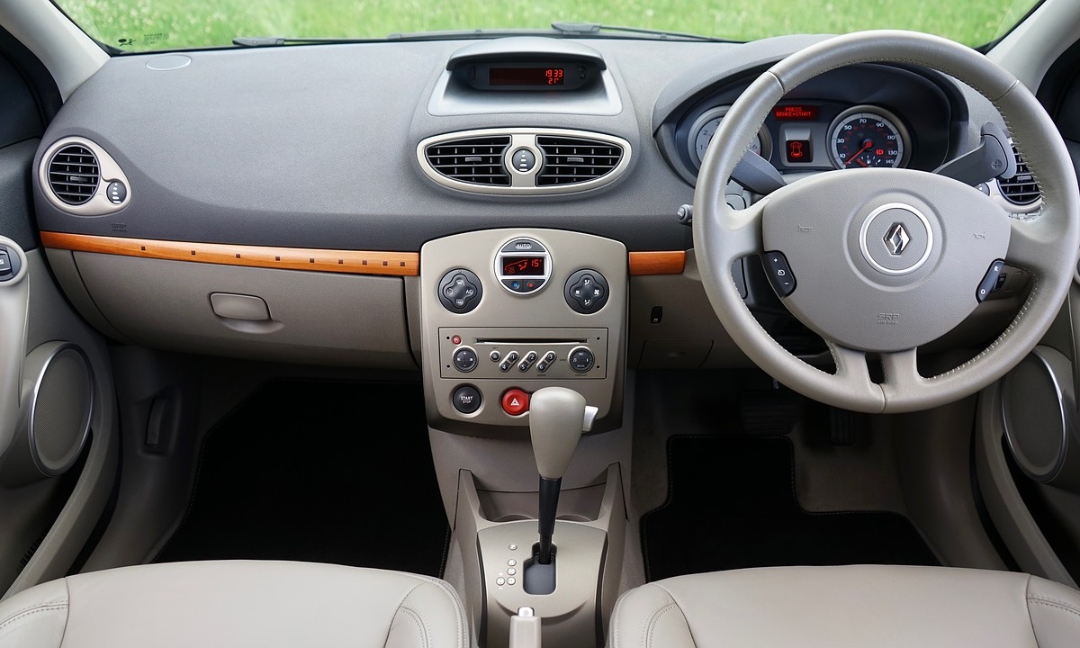 Названы 4 основные ошибки при эксплуатации машины с «автоматом»