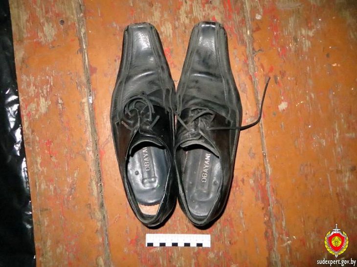 В Бобруйске вор забыл свои туфли на месте преступления: так его и нашли туфли