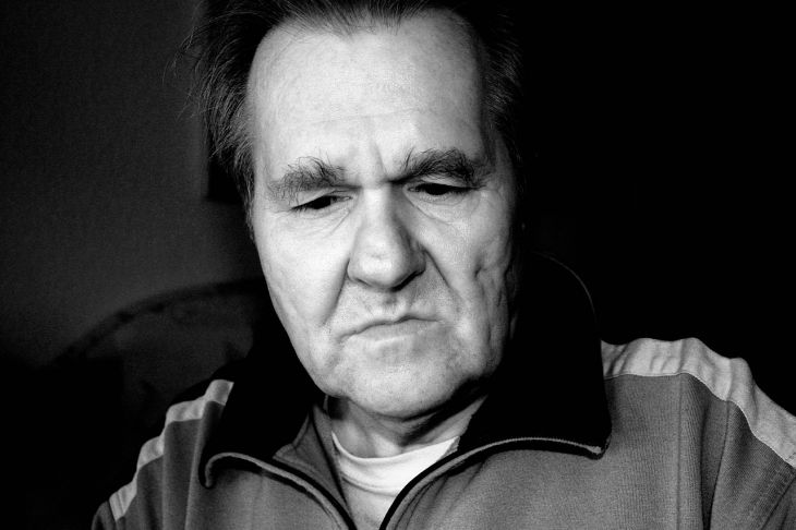 Медики назвали категорию пациентов, для которых COVID-19 представляет особую опасность Человек Психика