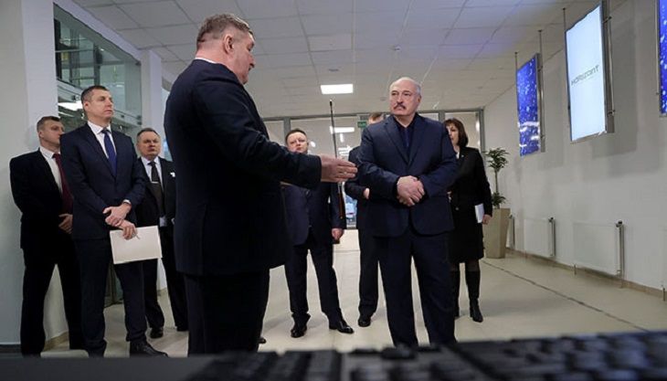 «Государство за спиной стоит». Лукашенко о том, будет ли он продавать «Горизонт»