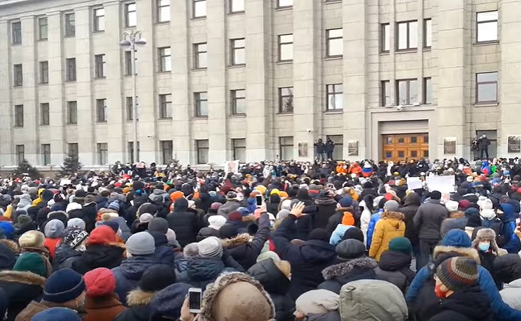 Митинги за Навального проходят по всей России: сотни задержанных 