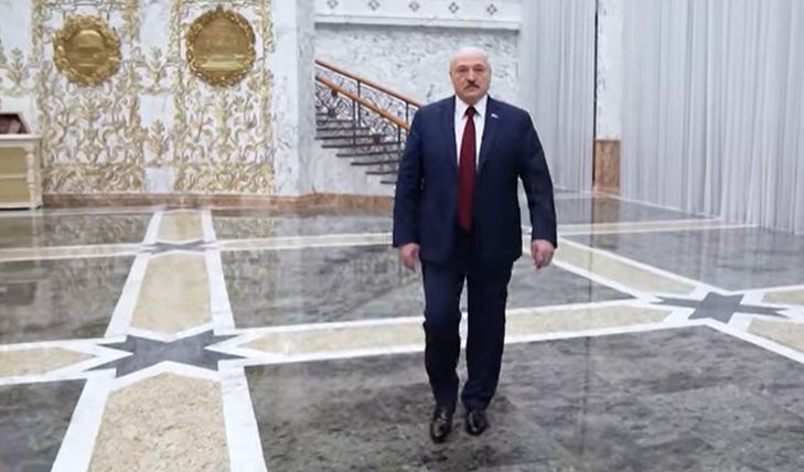 Лукашенко призвал сделать 2021-й годом народного единства