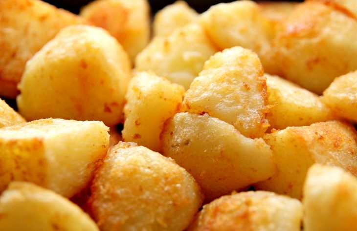 Как приготовить невероятно вкусный гарнир из обычного картофеля: назван  простой способ: новости, кулинария, картофель, рецепт, питание, кухня