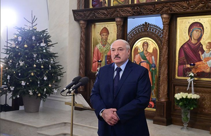 Лукашенко призвал оппозицию образумиться, чтобы избежать горячей войны