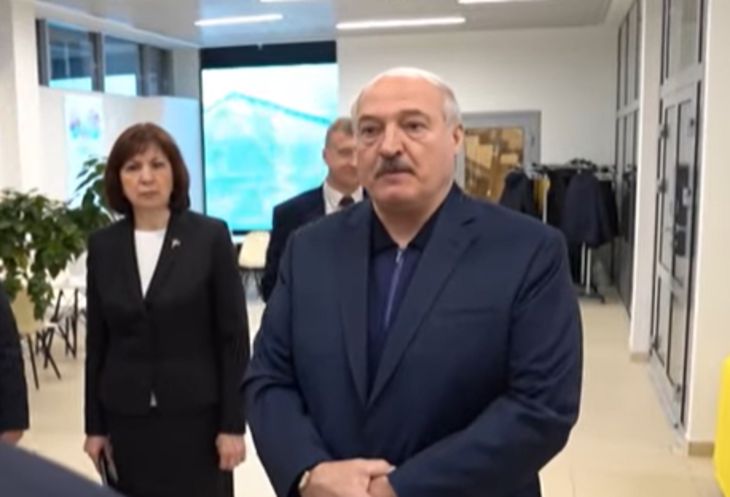 Лукашенко: где по-пластунски, где как-то, но Минск численностью прирастает. Куда мы их денем