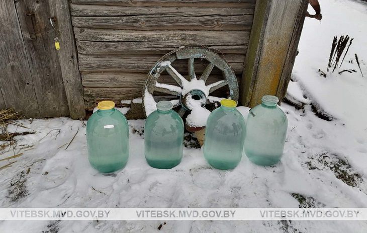 «Стал настоящим бутлегером». В Оршанском районе 20-летний парень наладил производство самогона самогон