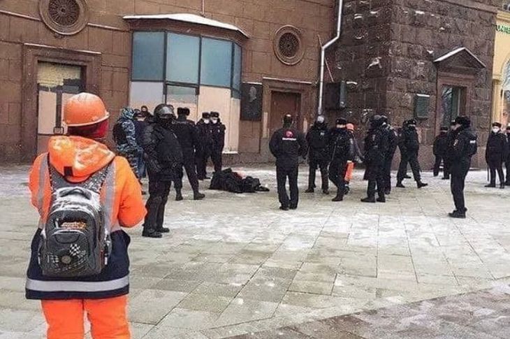 В центре Москвы мужчина совершил самосожжение: его спасли самосожжение