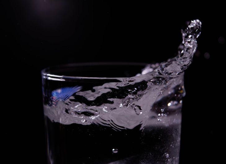 Ученые рассказали, как вода влияет на психику человека Ученые рассказали, как вода влияет на психику человека