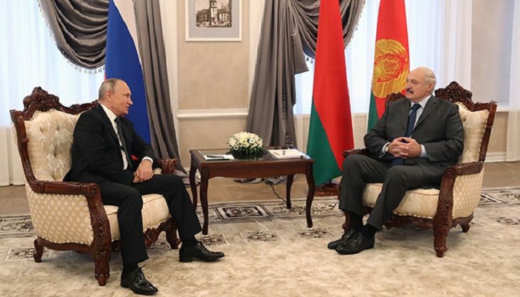 Кремль: Путин и Лукашенко договорились активизировать работу по линии Минобороны