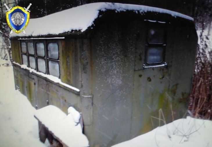 Два трупа нашли в кунге в Городокском районе 