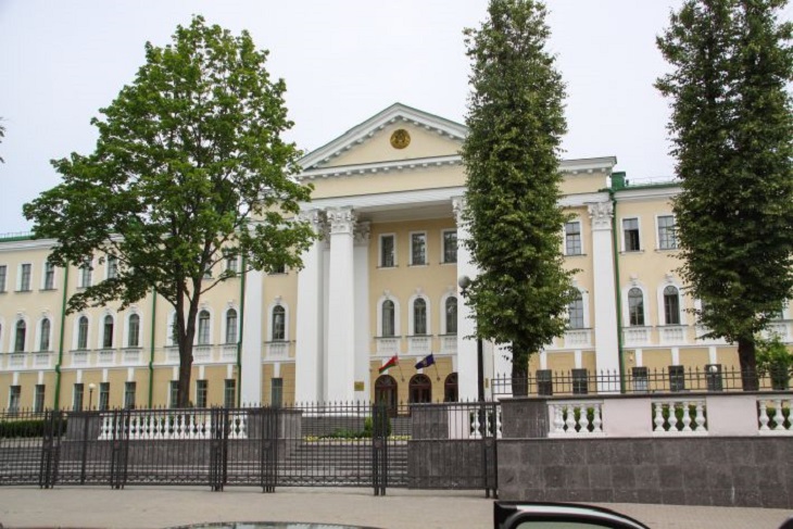 СК направил в Генпрокуратуру документы для экстрадиции из Латвии Цепкало
