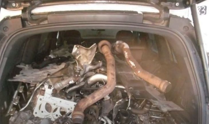 В Минске директора СТО задержали за кражу дорогих деталей из авто клиента автомобиль