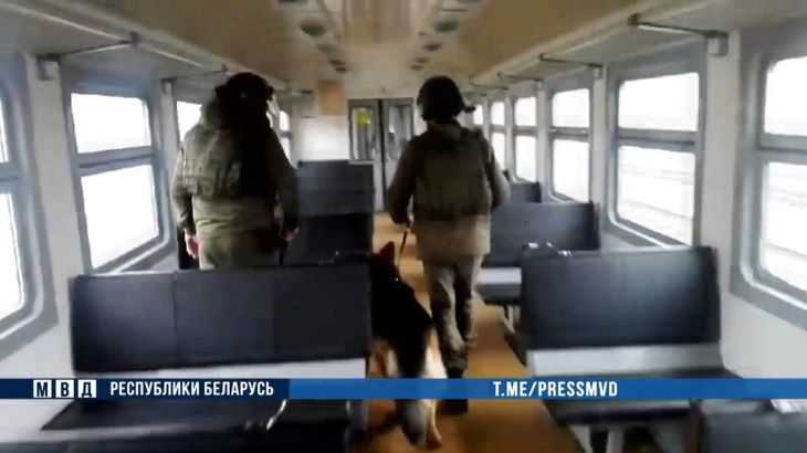 В Беларуси пикапер-старшекласник «заминировал» поезд ради знакомства со студенткой	