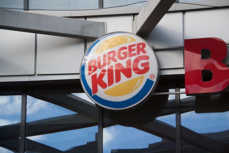 «Место женщины на кухне». Burger King извинился за сексистский пост, но лучше от этого не стало Burger King