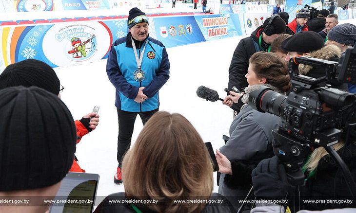 Лукашенко об оппозиции: Они наших бизнесменчиков, айтишничков и ипэшничков «разденут» в течение 2 лет Александр Лукашенко