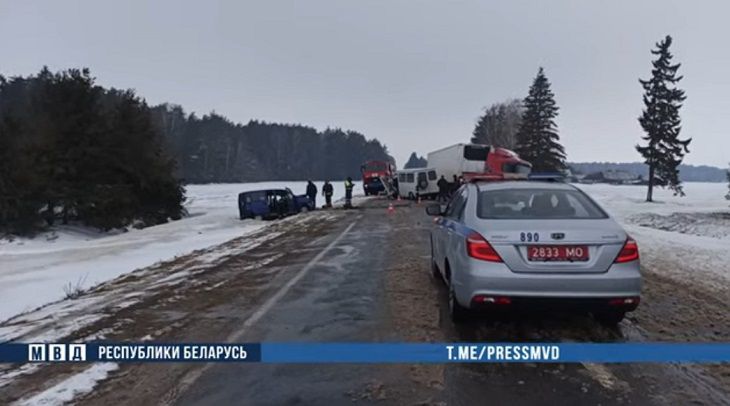 Жуткое ДТП под Несвижем: шесть человек в больнице ДТП