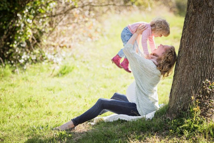 4 основных правила о том, как воспитывать дочь, чтобы она была счастлива