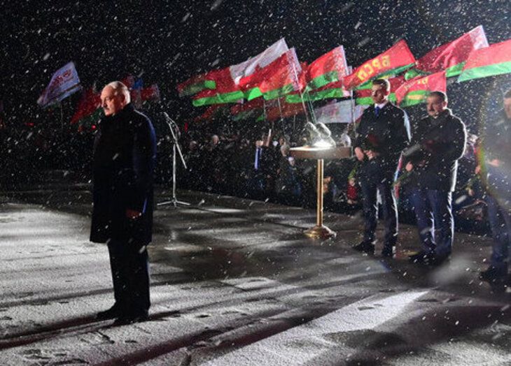 Лукашенко назвал «поклоняющихся БЧБ-флагам» заблудшими и одурманенными Лукашенко