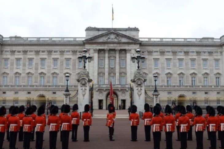 Букингемский дворец