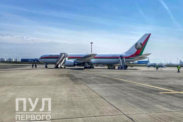 Лукашенко покинул пределы страны на несколько дней 