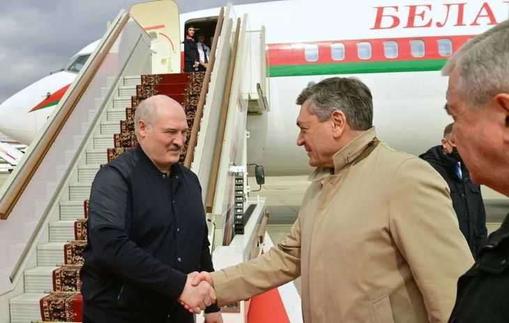 Путин не встречал Лукашенко в аэропорту Москвы: вот кто был вместо него