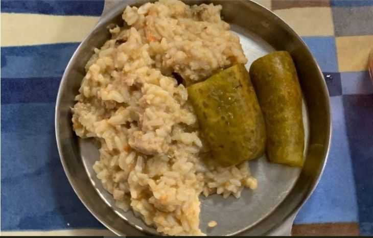 Родители в шоке от школьного обеда в Минской области: посмотрите, чем кормили детей