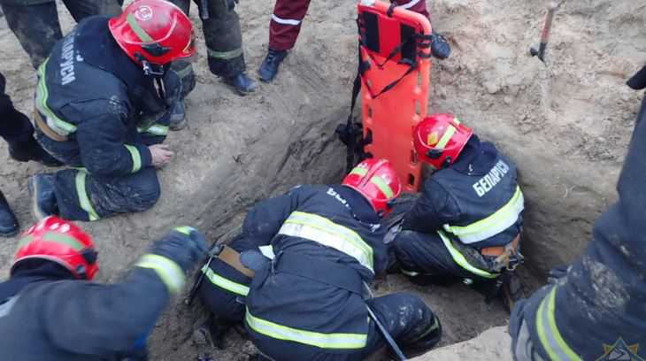 ЧП на стройке в Гомеле: мужчину засыпало грунтом