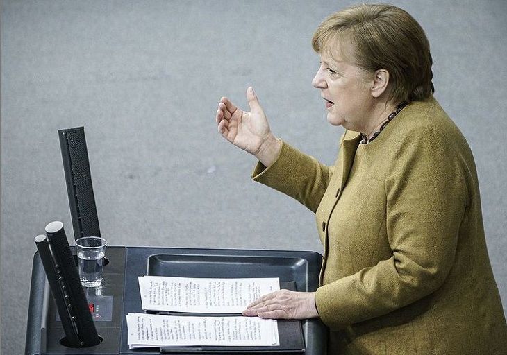 Меркель выступила с неожиданным заявлением по «Северному потоку-2» Меркель