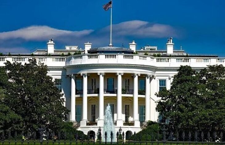 США объявили санкции против России и высылают дипломатов Белый дом